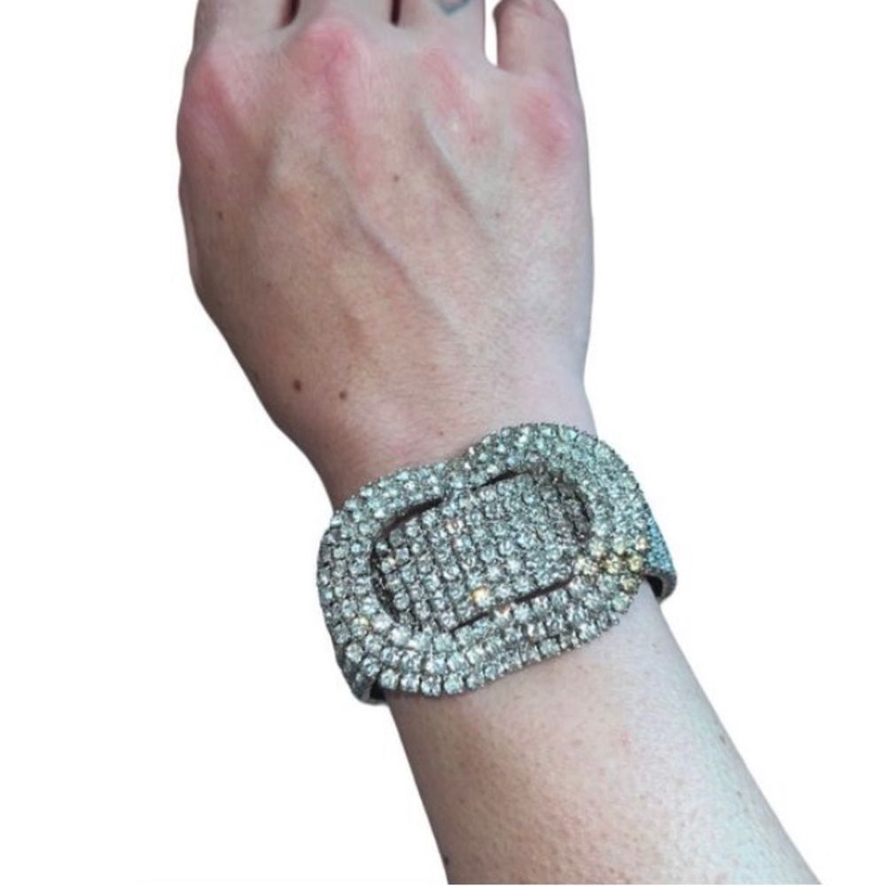 Mint Vintage Wide Cuff Designer Clear Crystal Rhinestone Clamper Bracelet
